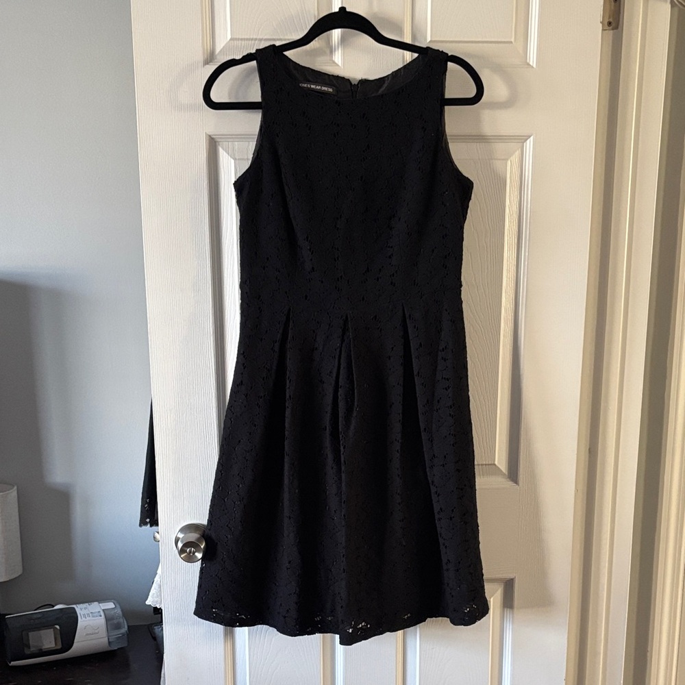 Vintage Jones Wear Elegant Black Lace Dress